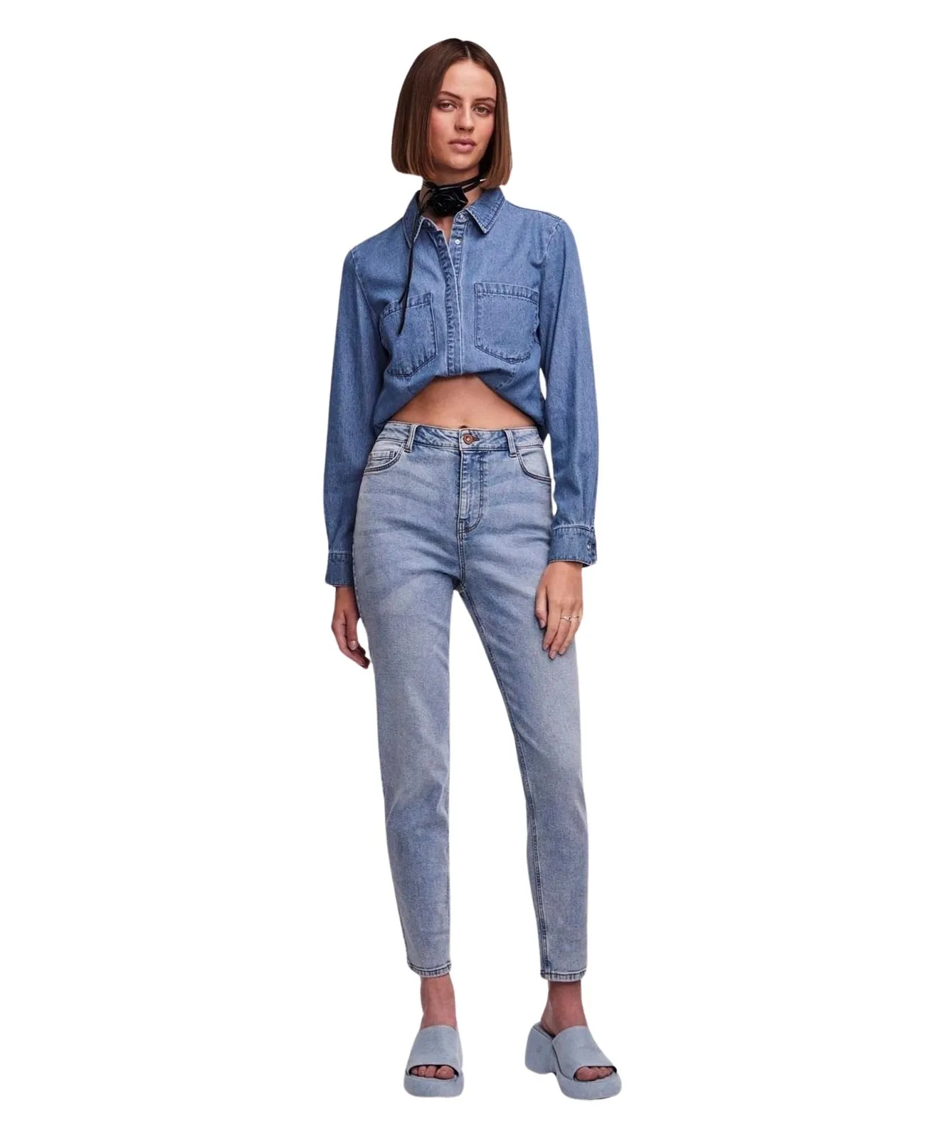 Pieces Mom Jeans Kesia in Light Blue
