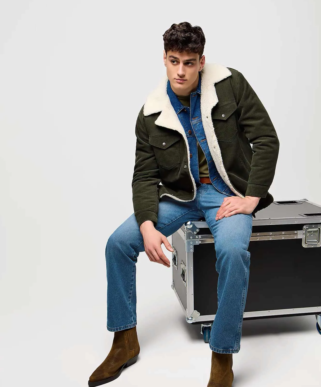 Wrangler Bootcut Jeans 13MWZ in Breeze Hunter