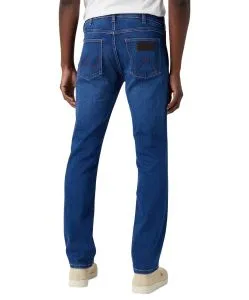 Wrangler Greensboro Jeans in blauem High-Stretch-Denim