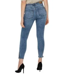 Vero Moda Jeans Slim Fit Tilde in hellblau mit Ankle Zip