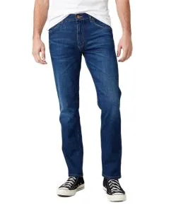 Wrangler Greensboro Jeans in indigoblauer Waschung