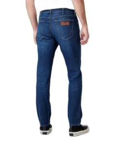 Wrangler Greensboro Jeans in indigoblauer Waschung