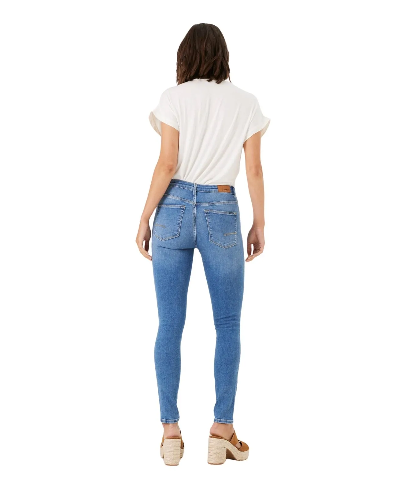 Damen Jeans Celia 244 von Garcia in Medium Used