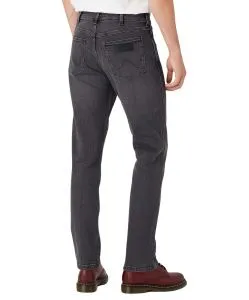 Wrangler Larston Jeans Tapered in Dunkelgrau