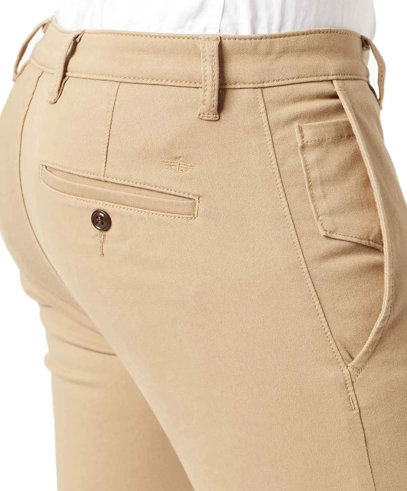 Herren Hose Alpha Khaki von Dockers in New British Khaki
