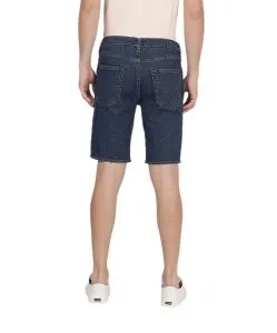 Levi's 405 Shorts aus mittelblauen Denim mit Stretch