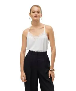 Vero Moda Spitzentop Ana mit V-Ausschnitt in Weiß