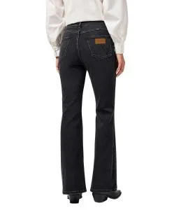 Wrangler Fierce Flared Jeans in Schwarz