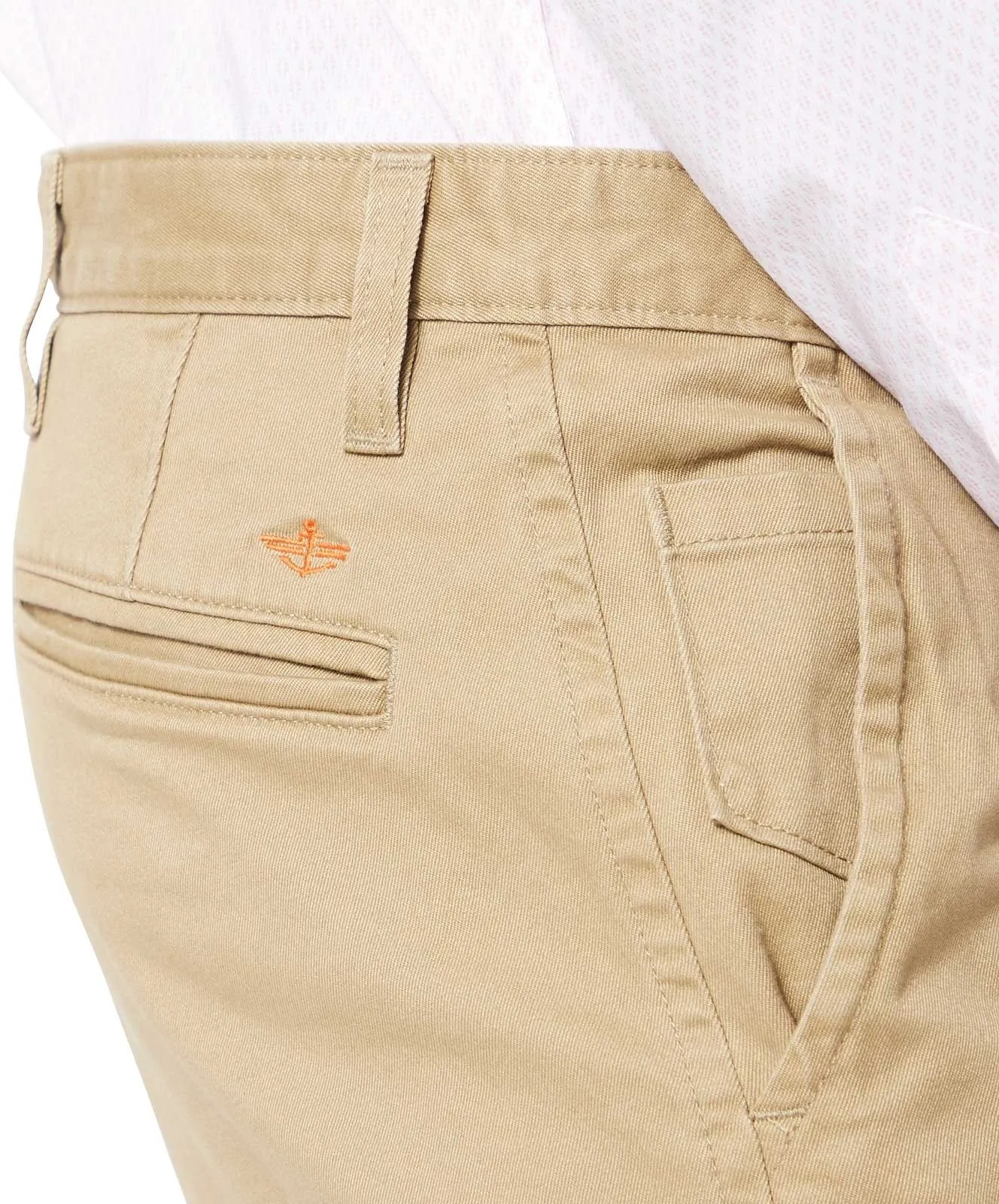 Herren Hose Alpha Original Chino von Dockers in New British Khaki