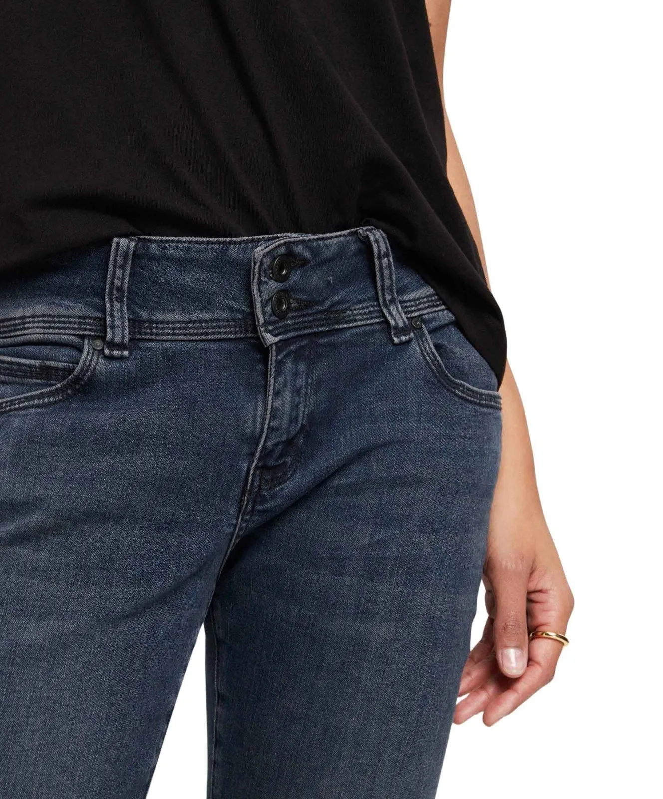 Damen Jeans Loie von Cross in Blue Black