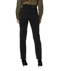 Vero Moda Jeans Mom Brenda in Schwarz mit Bio-Baumwolle