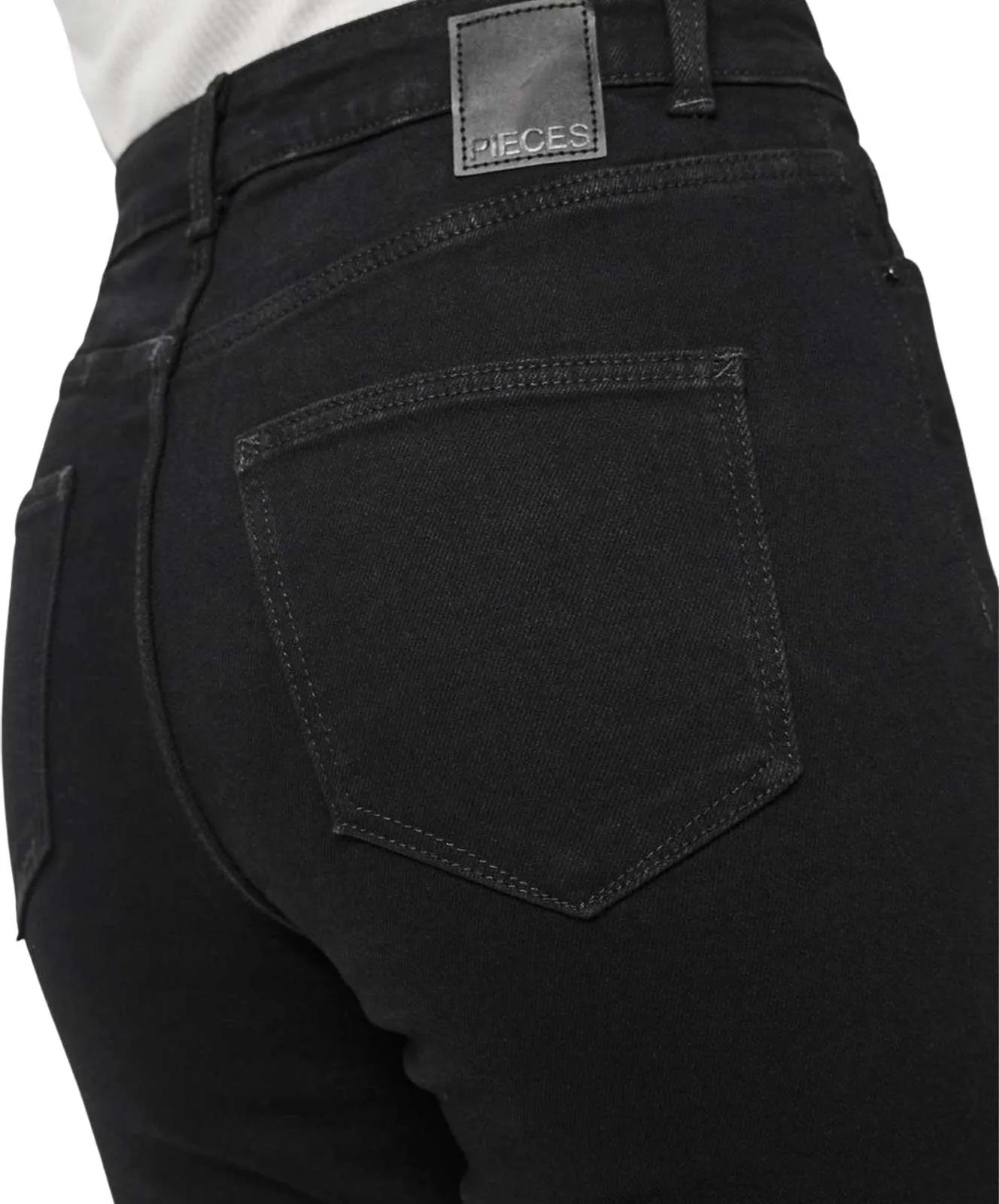 Damen Jeans Dana von Pieces in Black