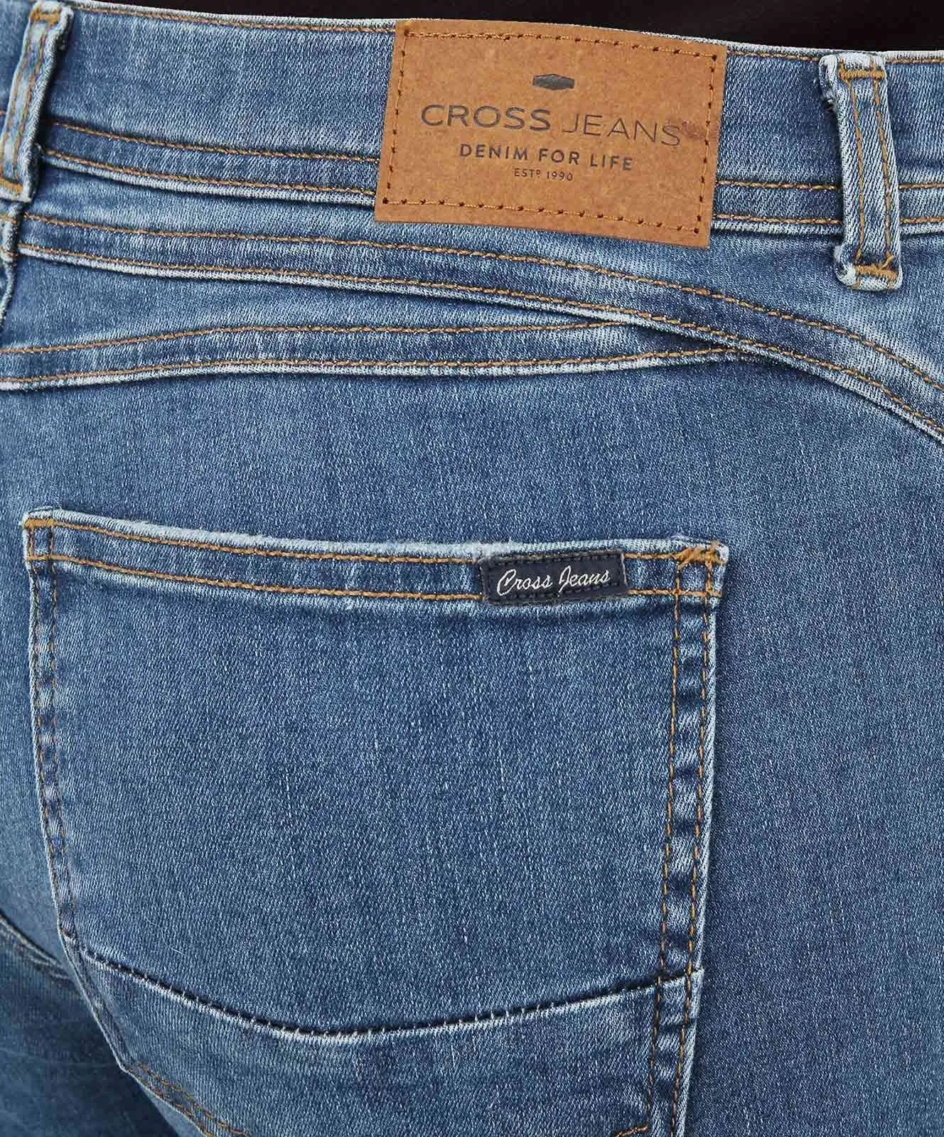 Damen Jeans Judy von Cross in Mid Blue Used