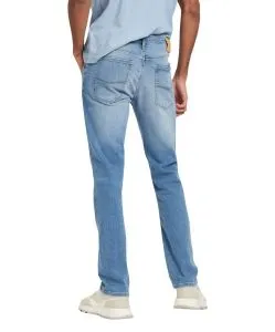 Cross Damien mit Slim Fit Jeans in hellblauer Waschung
