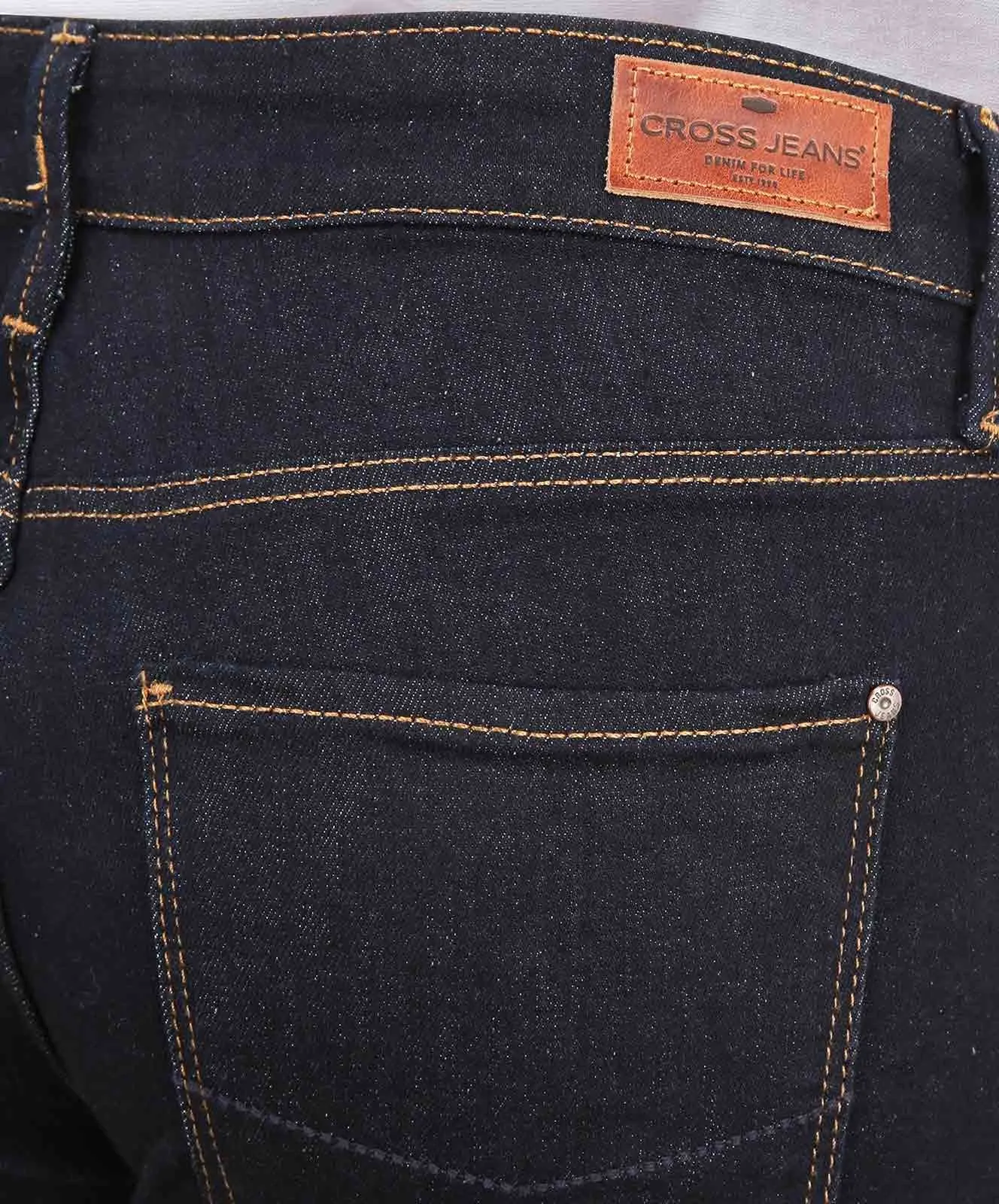 Damen Jeans Rose von Cross in Rinsed