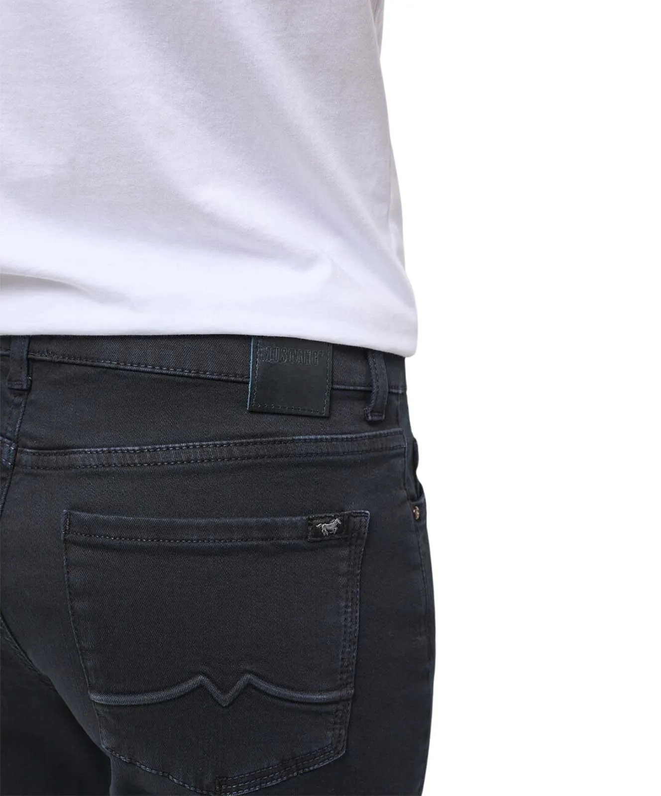 Damen Jeans Crosby Relaxed Slim von Mustang in Stay Black