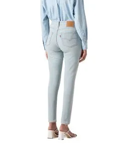 Levis 721 High Rise Skinny aus leichtem Bleached Denim