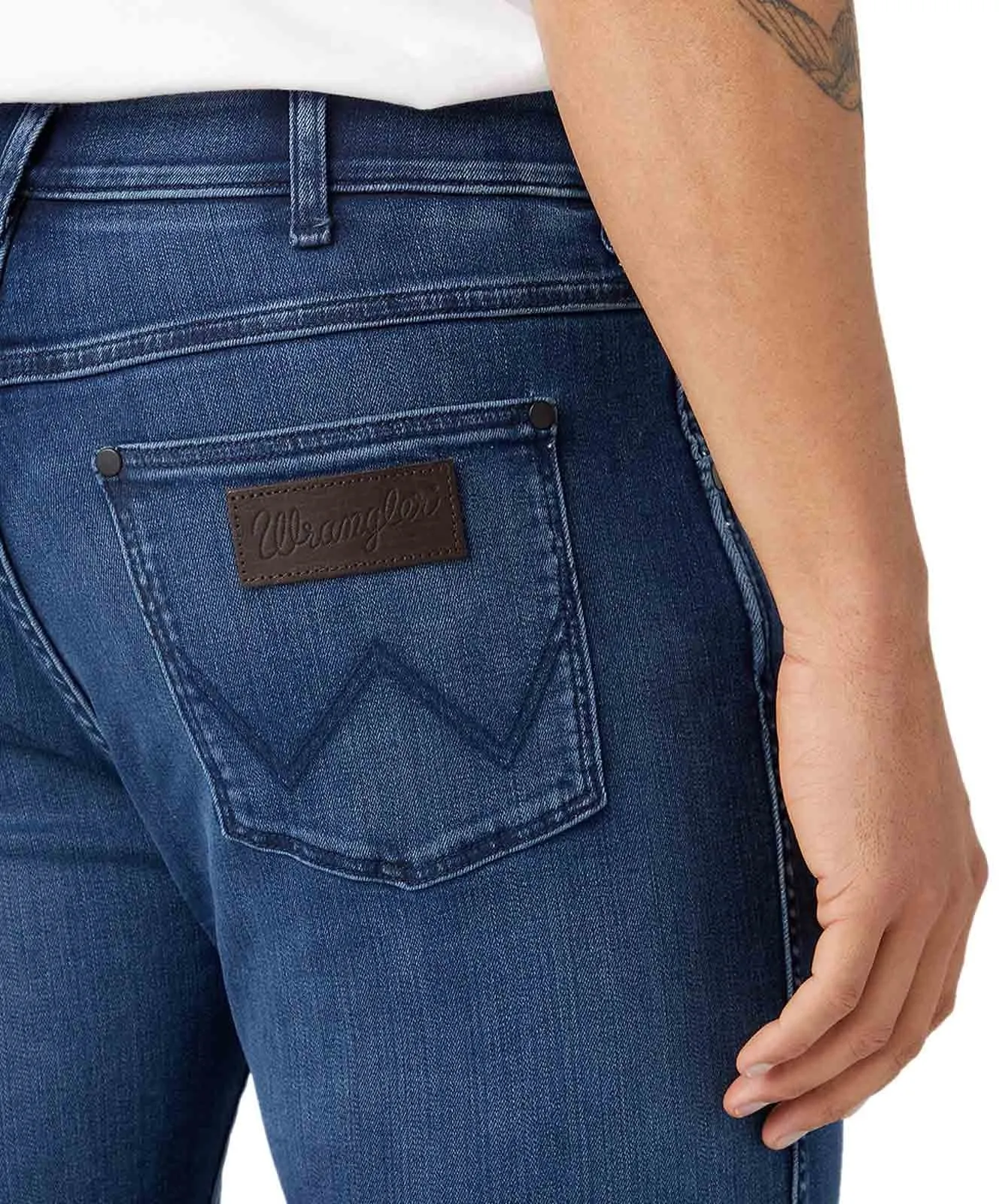 Herren Jeans Larston von Wrangler in Apollo