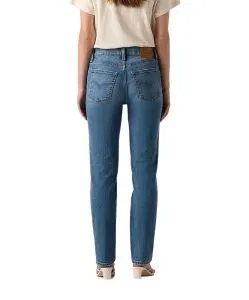 Levis 724 Jeans in mittelblauer Waschung mit hohem Bund