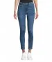 Damen Jeans Judy von Cross in Mid Blue Used