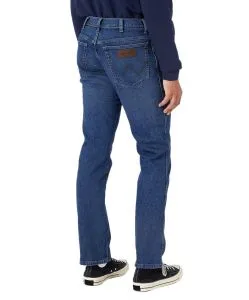 Wrangler Texas Stretch Jeans Straight Fit in Mittelblau