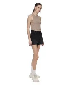 PIECES Jeansshorts in schwarz mit ausgefranstem Saum