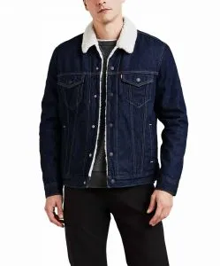 Levi's Jeansjacke in Indigoblau und Sherpa Futter