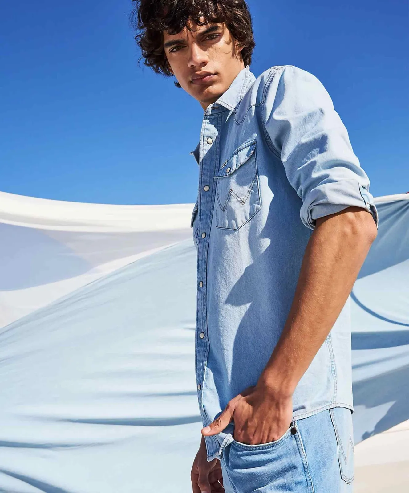 Herren Hemd Western Shirt von Wrangler in Mid Light Wash