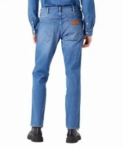 Wrangler Greensboro Jeans Straight Leg in Used-Optik