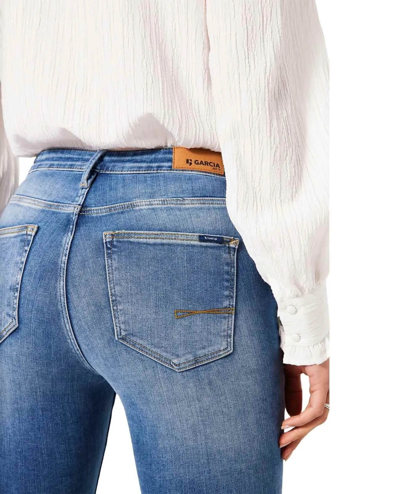 Damen Jeans Celia 244 von Garcia in White