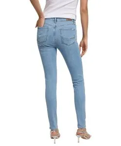 Cross Jeans Alan Skinny Fit in Hellblau
