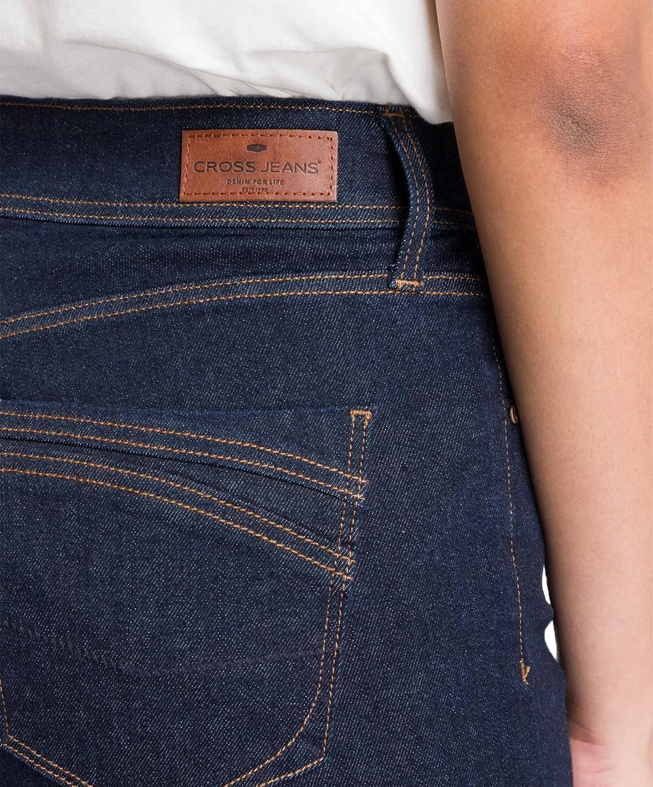 Damen Jeans Anya von Cross in Rinsed