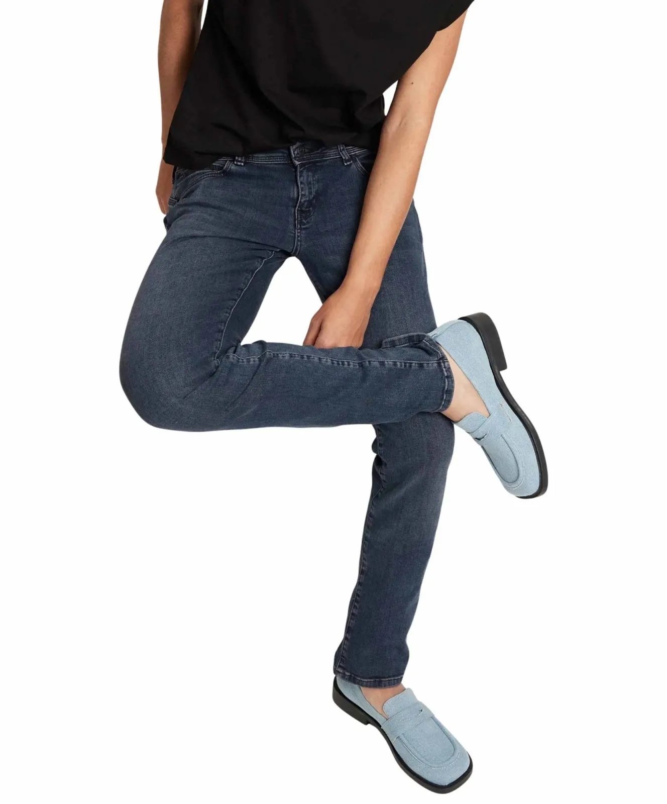 Damen Jeans Loie von Cross in Blue Black