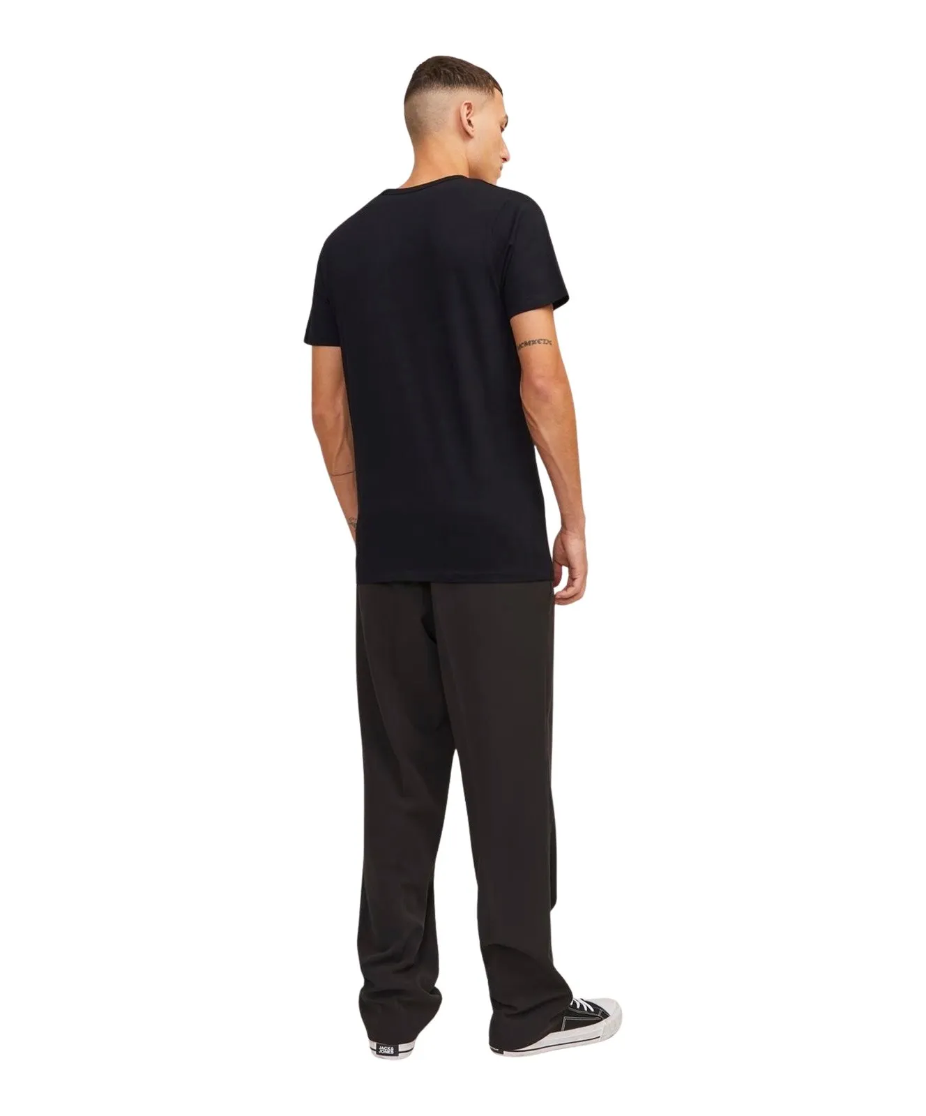 Herren Shirt Basic V-Neck Tee von Jack & Jones in Black