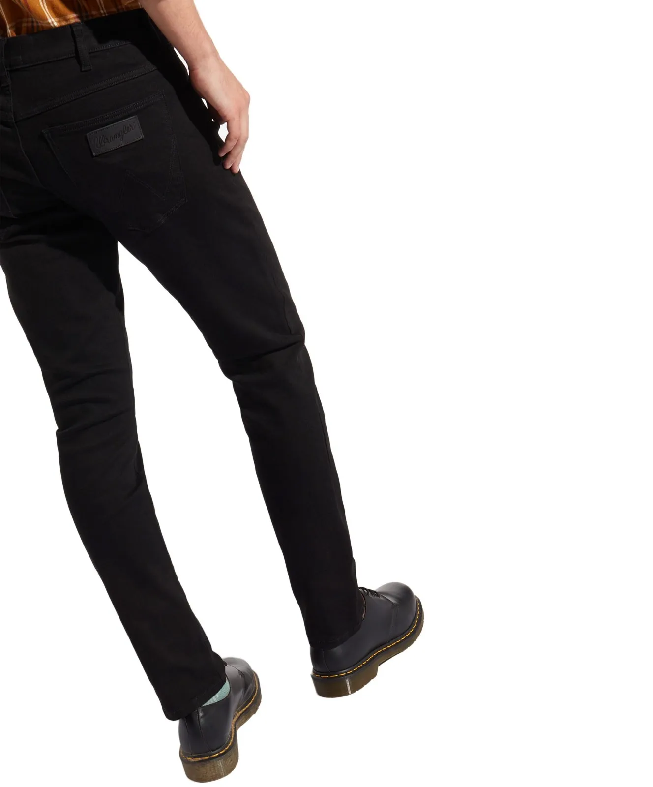 Herren Jeans Larston von Wrangler in Black Valley