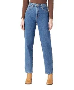 Wrangler Mom Jeans Straight Leg in Stonewash