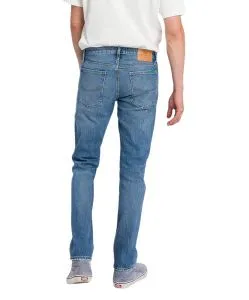 Cross Jeans Damien mit Slim Fit in Vintage Waschung
