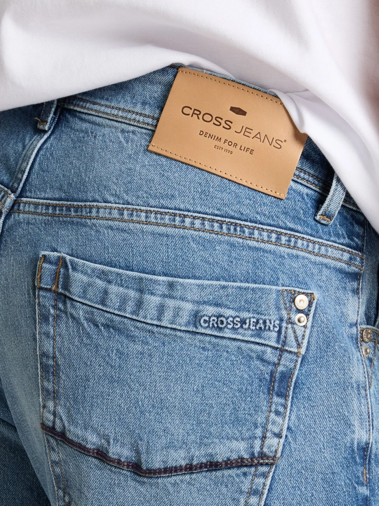 Herren Jeans Antonio von Cross in Mid Blue