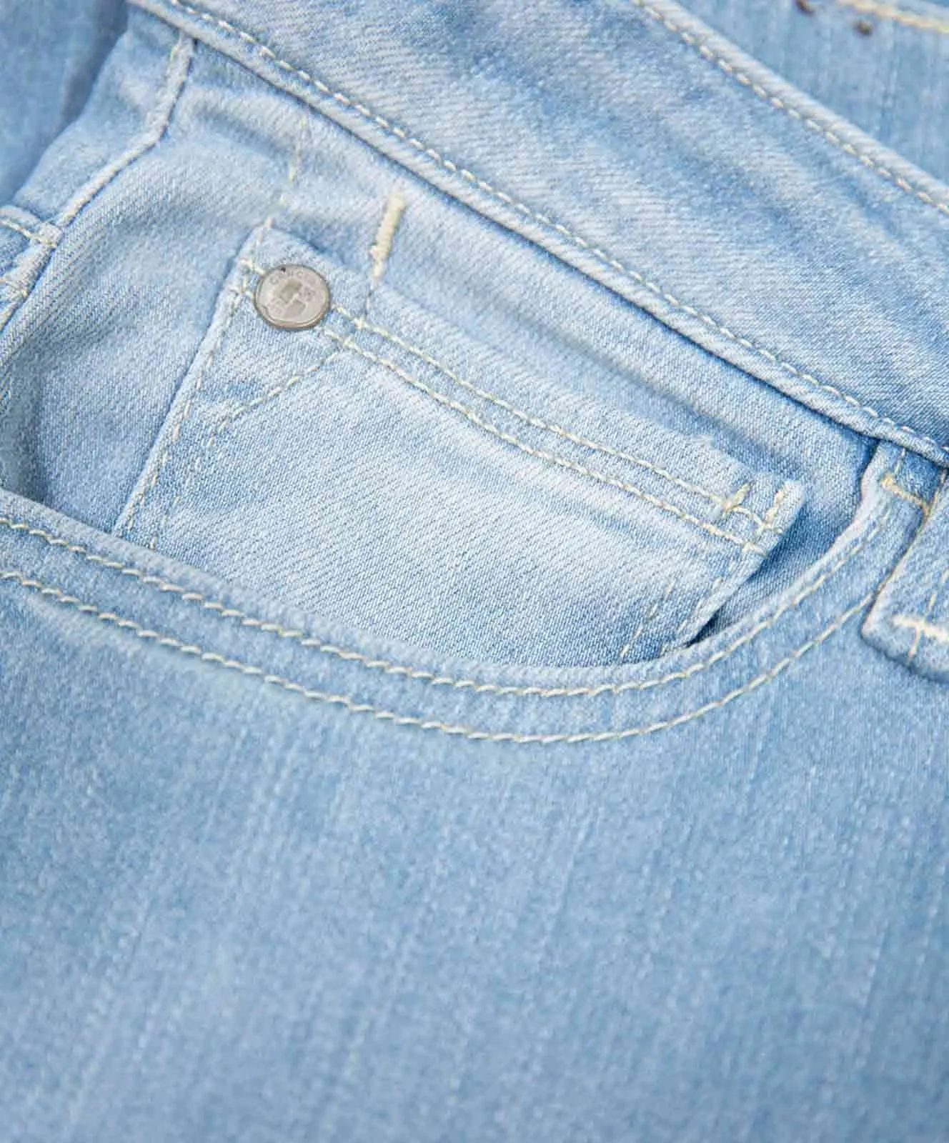 Damen Jeans Celia 245 von Garcia in Light Used