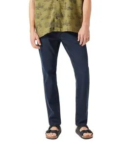 Wrangler River Jeans Straight Fit in Dunkelblau
