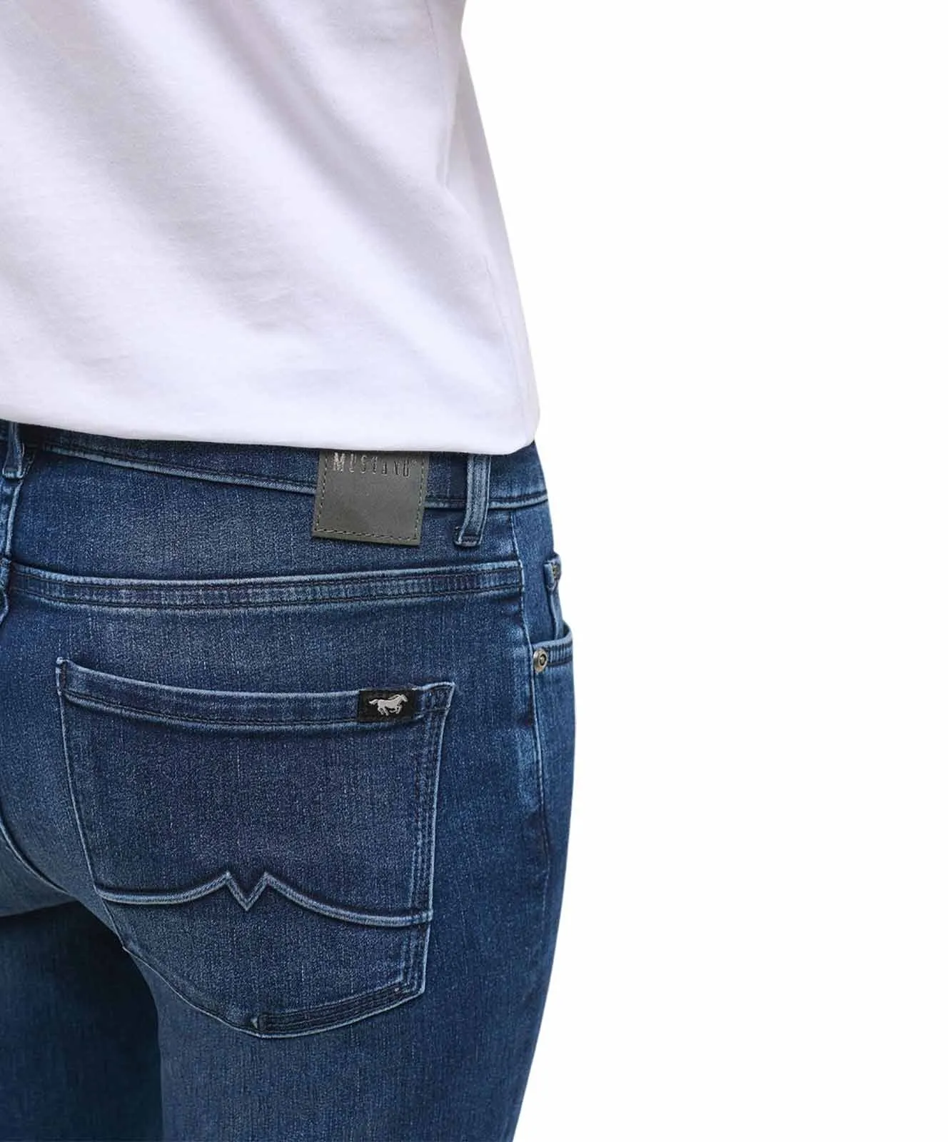 Damen Jeans Crosby Relaxed Slim von Mustang in Satinoptik