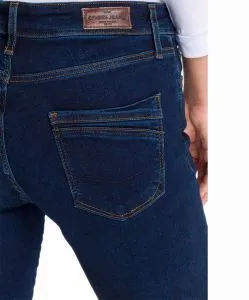 Cross Jeans Anya - Slim fit Jeans in Dark Blue Färbung B02