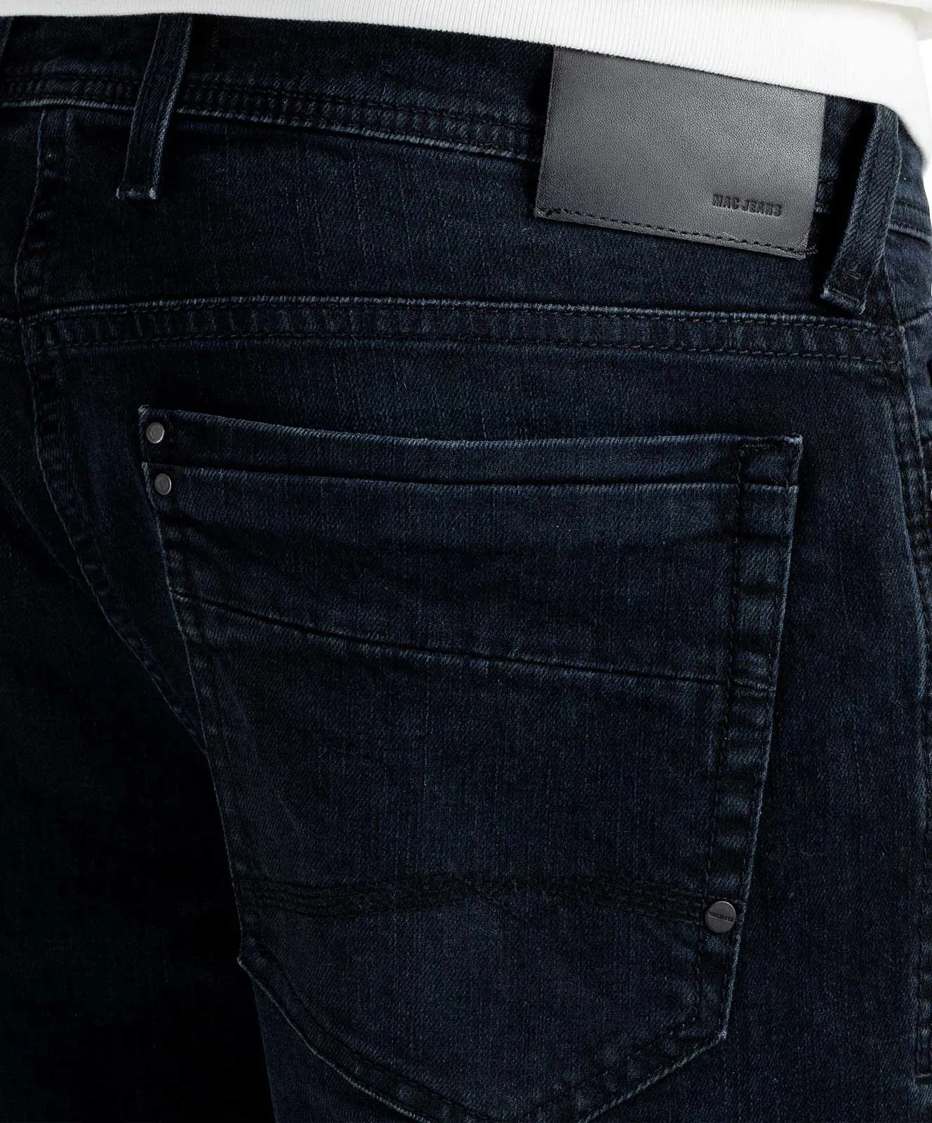 Herren Jeans Ben von MAC in Black Black Authentic Used