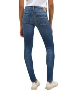Mustang Quincy Skinny fit Jeans in mittelblauer Waschung