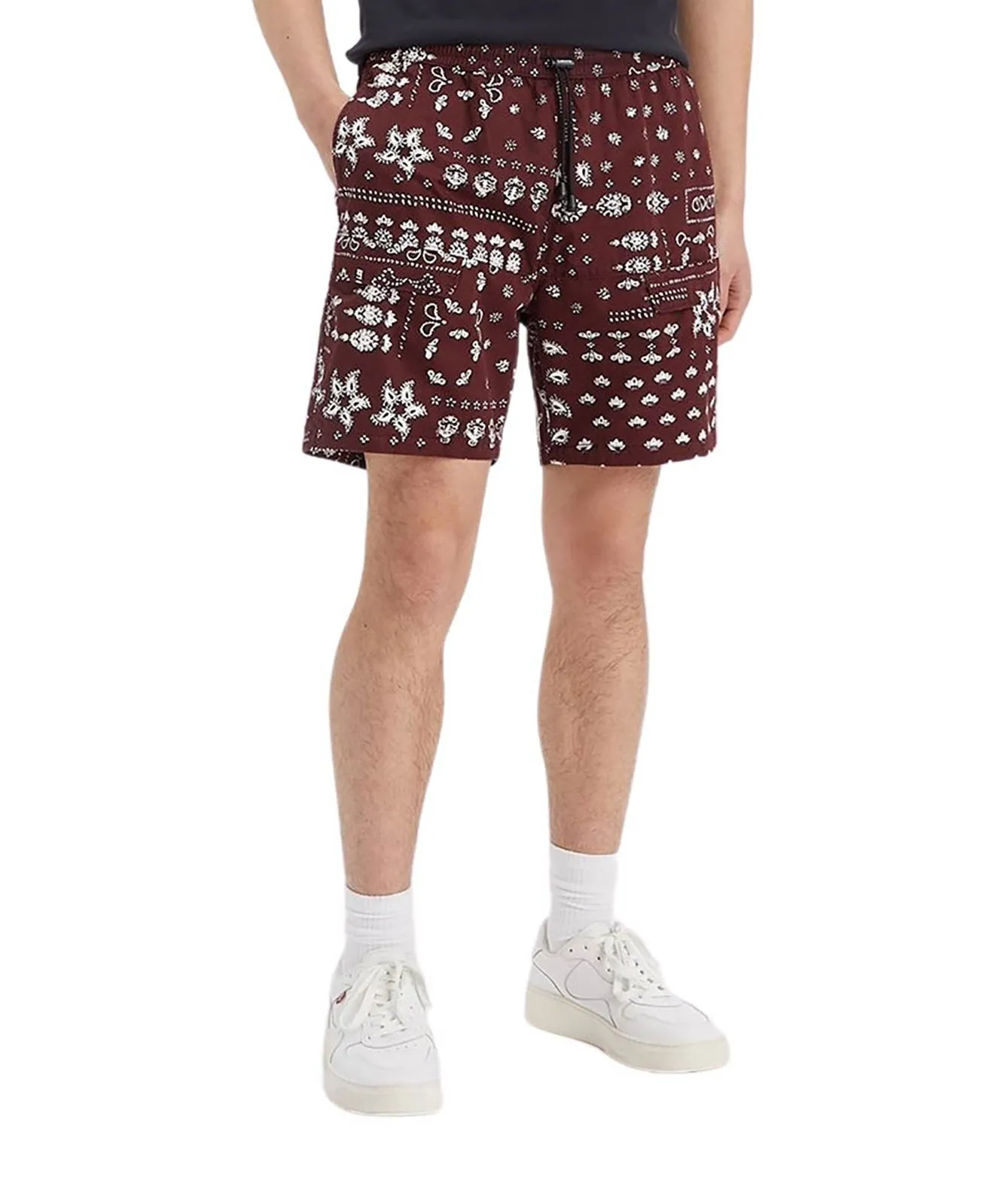 Herren Hose Cargo Shorts Trail von Levis in Bandana Remix Chocolate Truffle