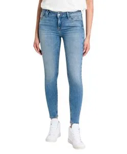 Cross Jeans Giselle mit 7/8-Länge in Hellblau