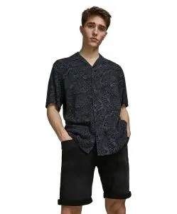 Jack & Jones Jeansshorts Rick in schwarzem Denim-Look