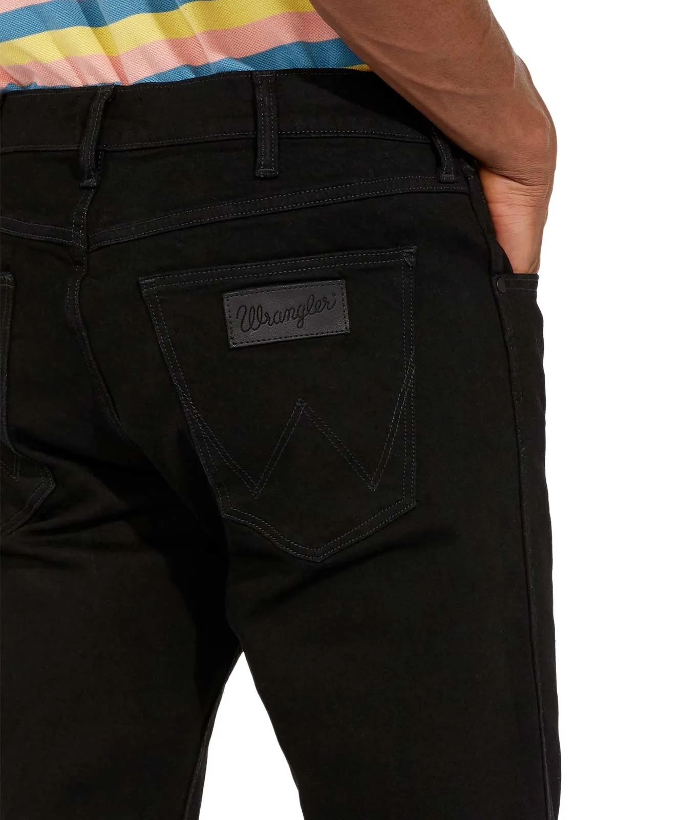 Herren Jeans Greensboro von Wrangler in Black Valley