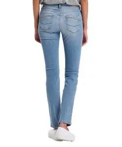 Cross Jeans Anya mit High Waist in hellblauem Used