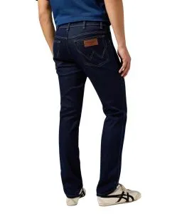 Wrangler Texas Slim Jeans in Moonlight Rinse